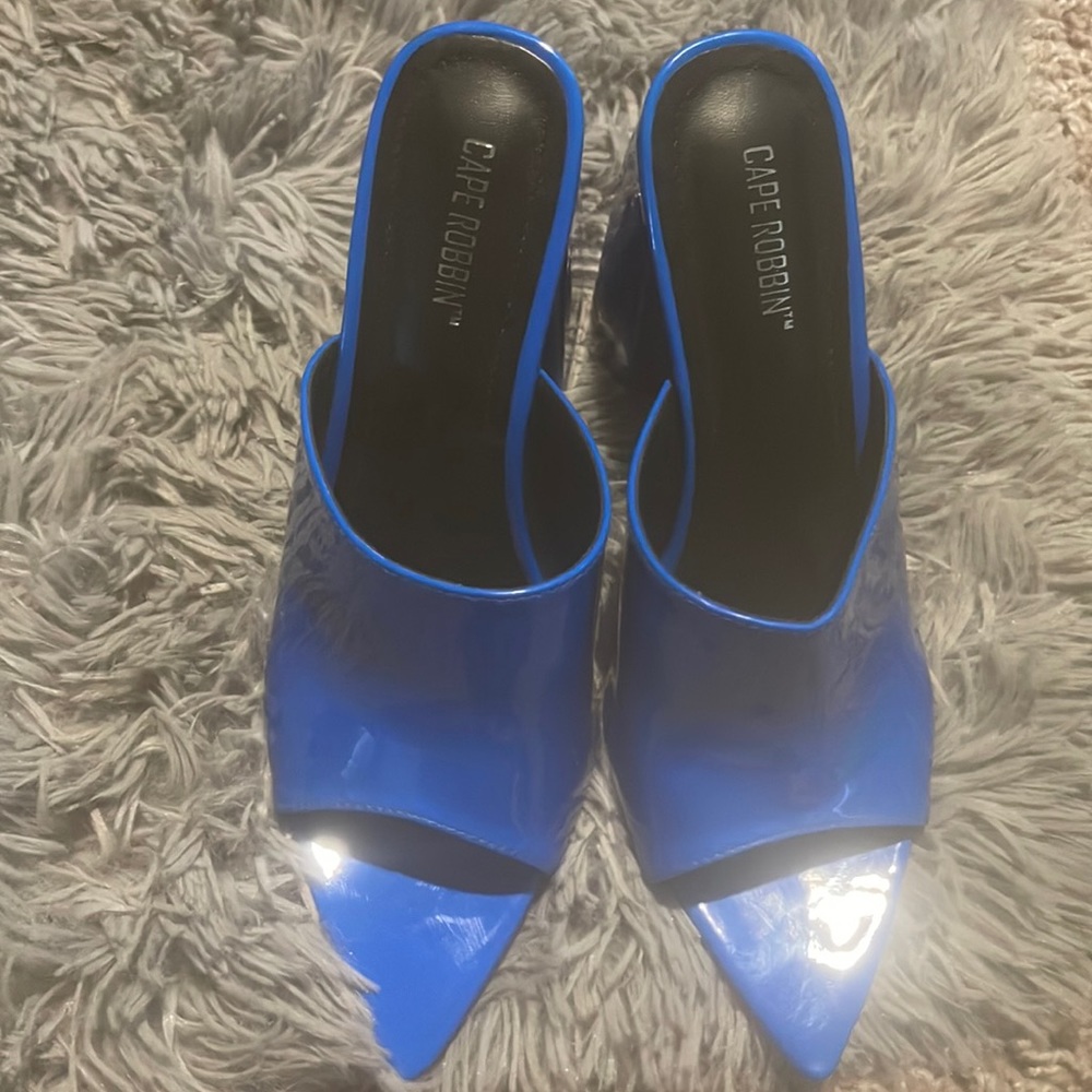 New Royal blue short heel